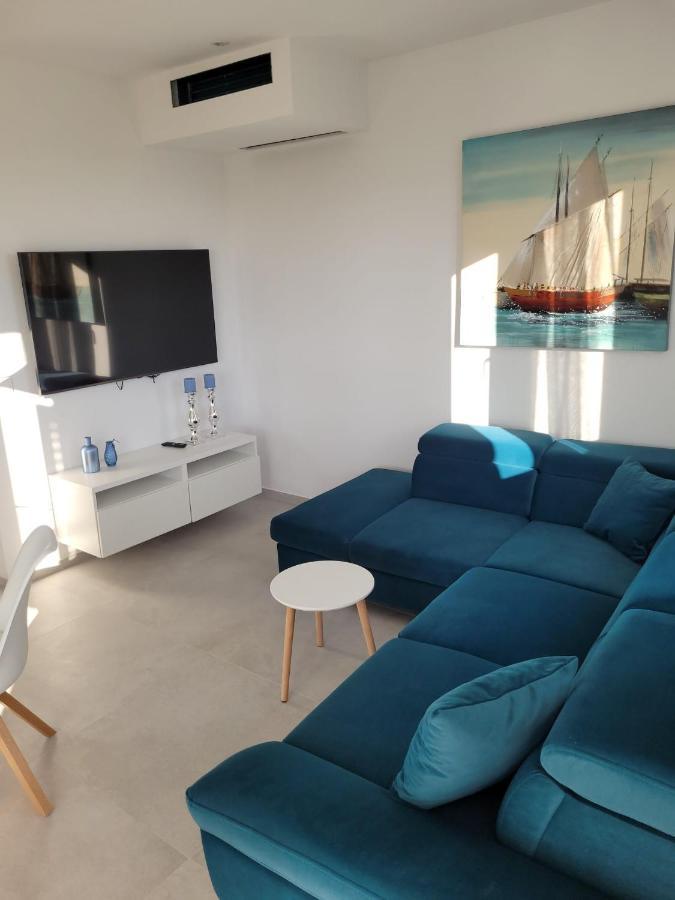 Апартаменты Haus Dalmatia With Heated Pool Бибинье Экстерьер фото