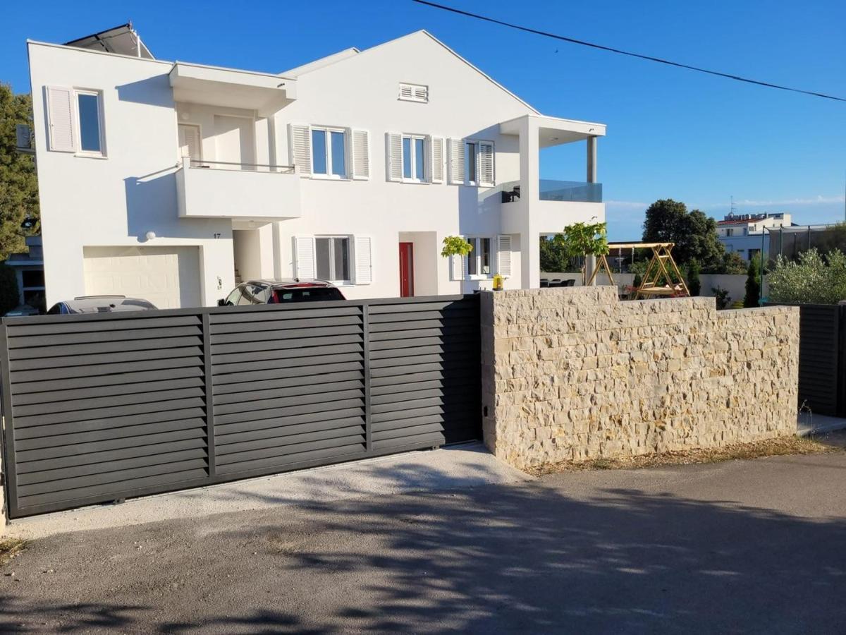 Апартаменты Haus Dalmatia With Heated Pool Бибинье Экстерьер фото
