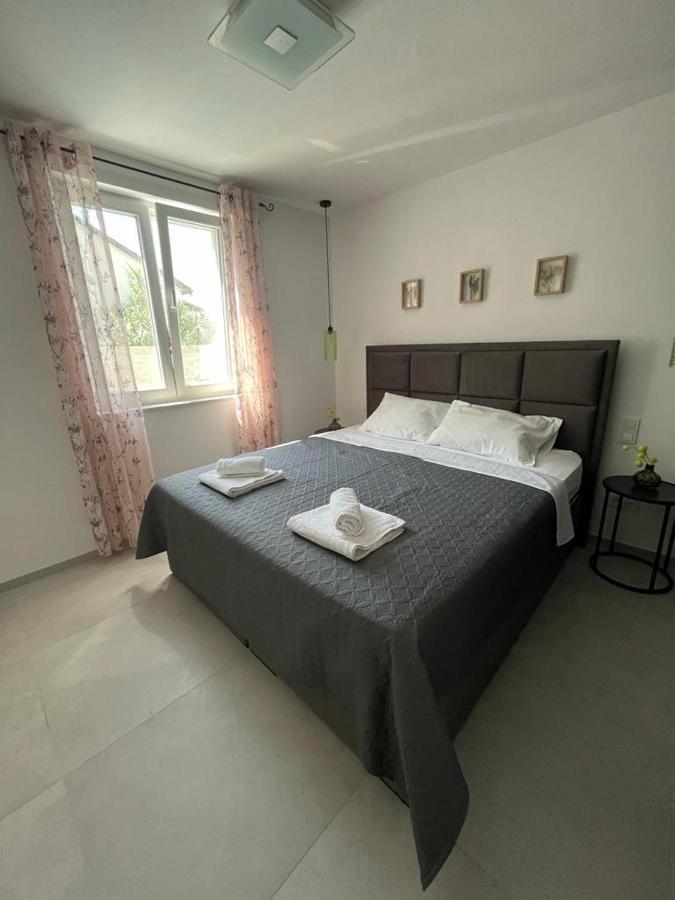 Апартаменты Haus Dalmatia With Heated Pool Бибинье Экстерьер фото