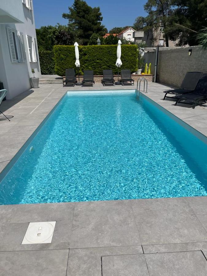 Апартаменты Haus Dalmatia With Heated Pool Бибинье Экстерьер фото